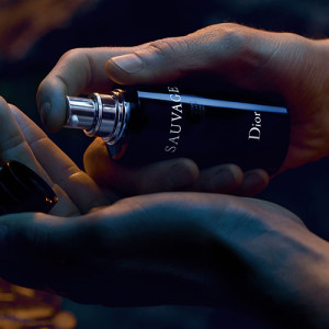 Dior Sauvage - Feuchtigkeitspflege für Gesicht und Bart - Spendet Feuchtigkeit und macht den Bart weich